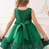 green dress