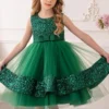 green dress