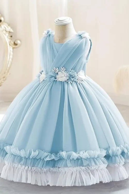 blue dress