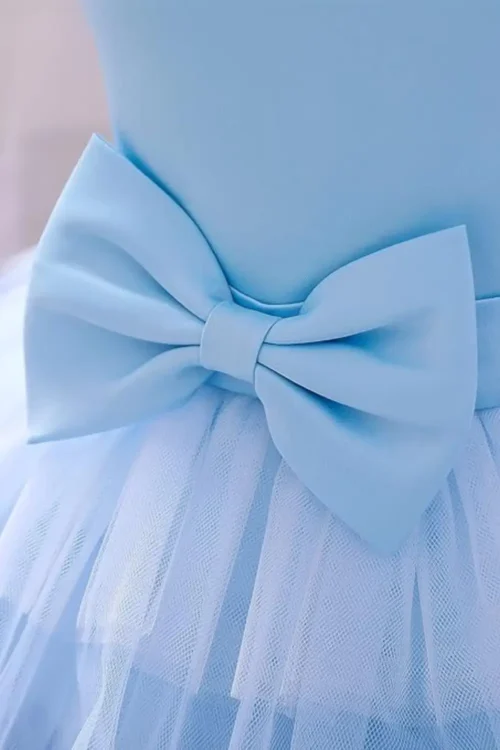 blue dress