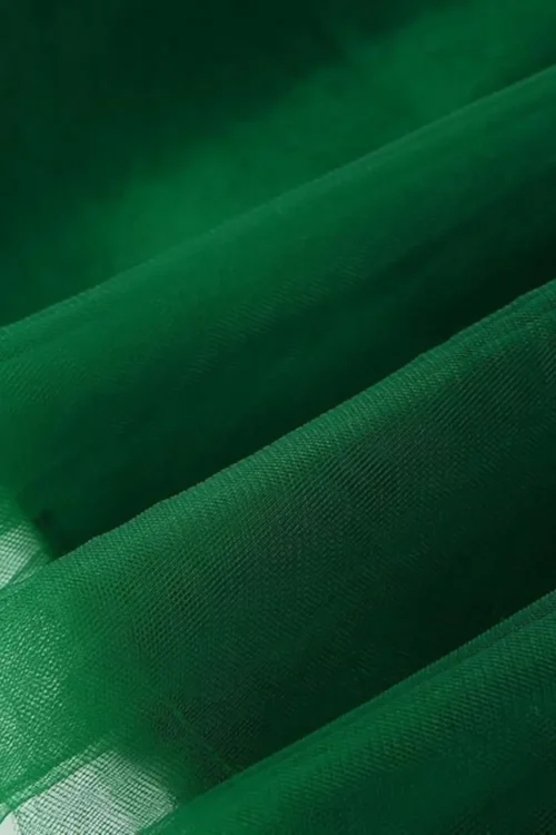 green dress