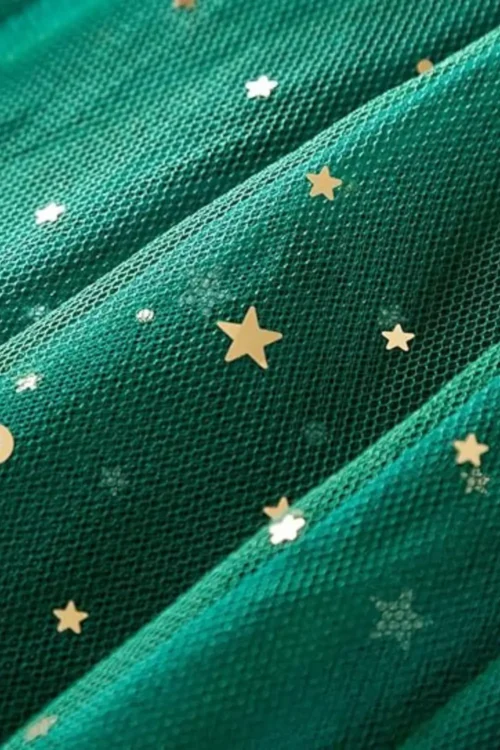 green dress