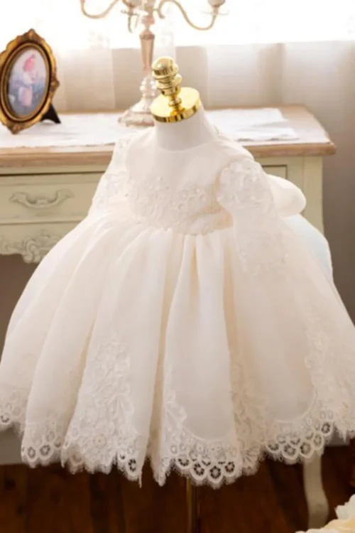 lace wedding dress