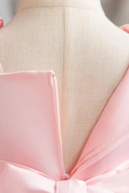 pink dress