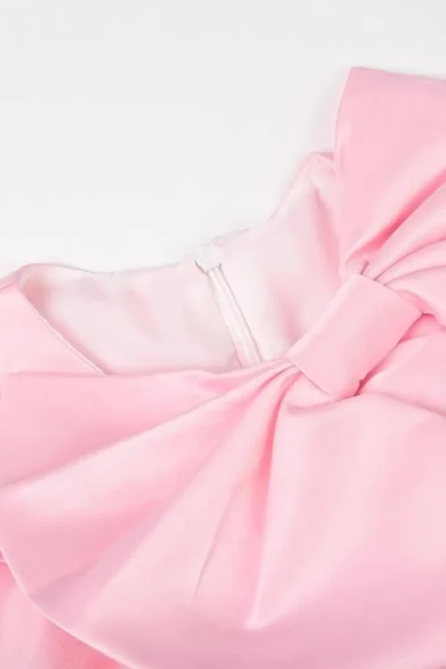 pink dress