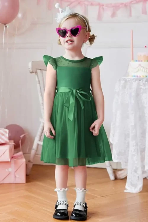green dress