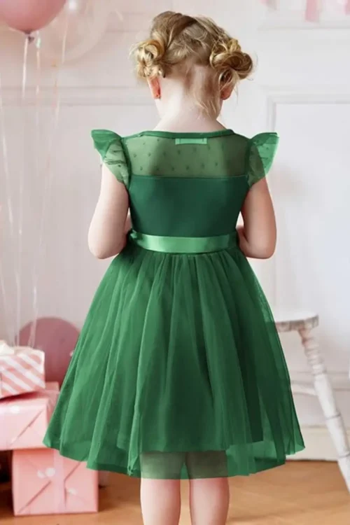 green dress