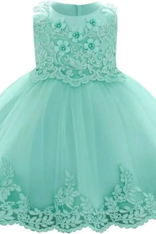 green dress